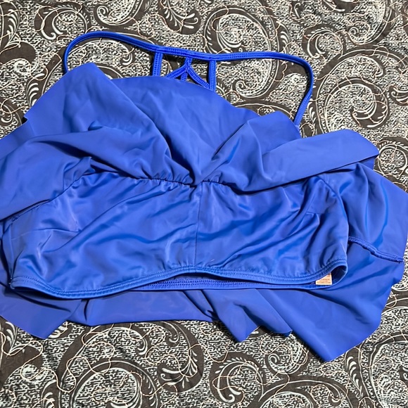 Victoria’s Secret Swim Bundle Medium - Picture 8 of 9